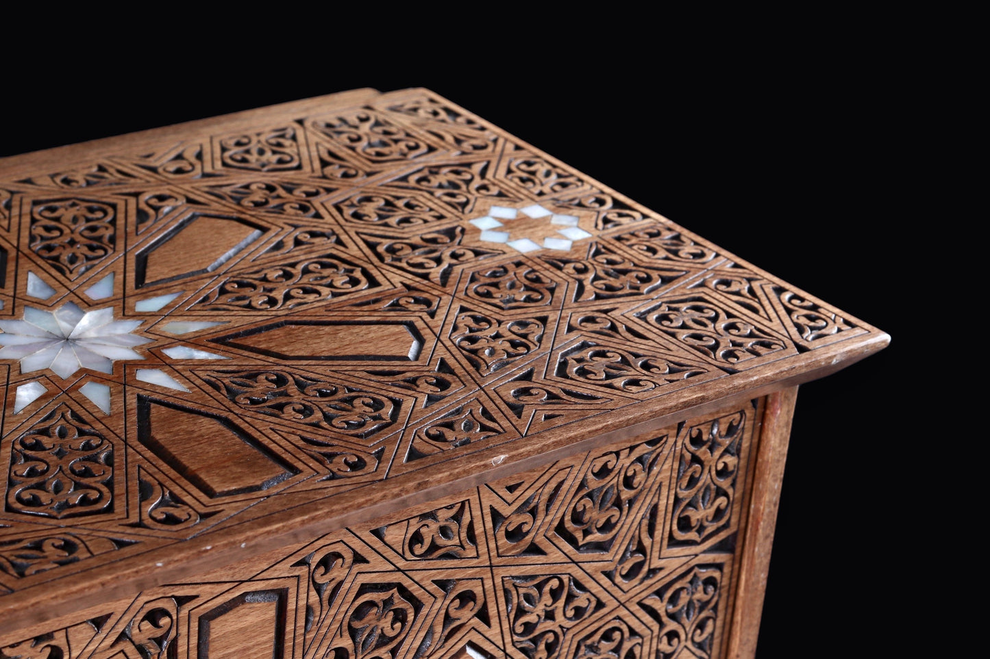 Jewelery Box - Carved and inlayed