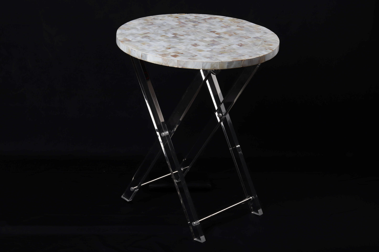 Serving Tables - Covered in mother of pearl - Set of 2